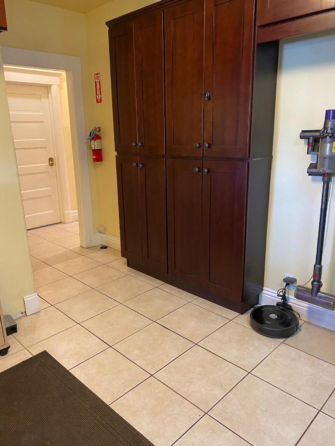 Accommodatie bij particulieren Private Angeles - Free Wifi, Ac, Tv, Private Fridge, Kitchen, Near Usc - Exposition Park - Usc Memorial Coliseum - Banc Of California Bmo Stadium - Downtown Angeles Dtla - Of Southern California Usc!!