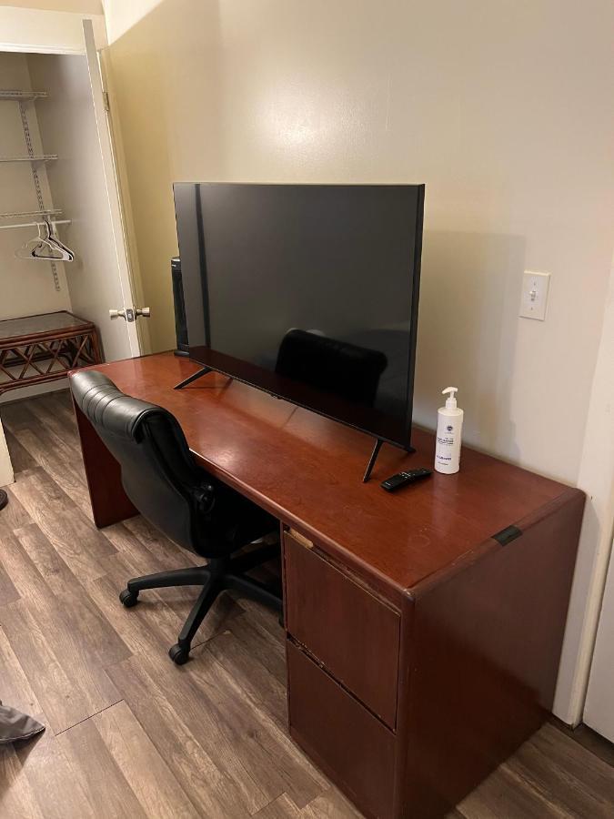 Private Angeles - Free Wifi, Ac, Tv, Private Fridge, Kitchen, Near Usc - Exposition Park - Usc Memorial Coliseum - Banc Of California Bmo Stadium - Downtown Angeles Dtla - Of Southern California Usc!! Accommodatie bij particulieren