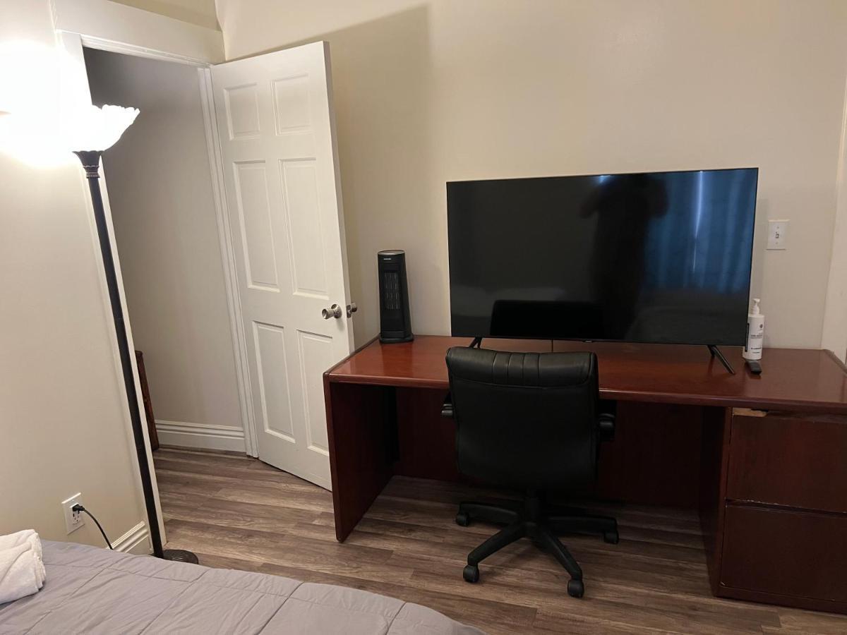 Private Angeles - Free Wifi, Ac, Tv, Private Fridge, Kitchen, Near Usc - Exposition Park - Usc Memorial Coliseum - Banc Of California Bmo Stadium - Downtown Angeles Dtla - Of Southern California Usc!! Accommodatie bij particulieren *